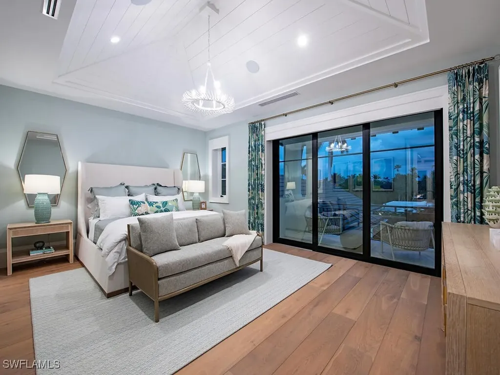 1795 Gordon Drive Naples FL 34102