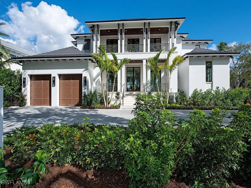 1795 Gordon Drive Naples FL 34102