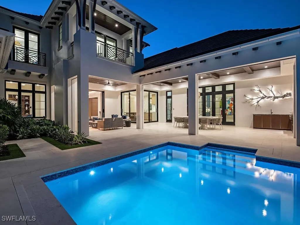 1795 Gordon Drive Naples FL 34102