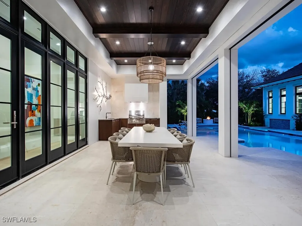 1795 Gordon Drive Naples FL 34102