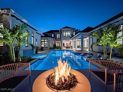1795 Gordon Drive Naples FL 34102