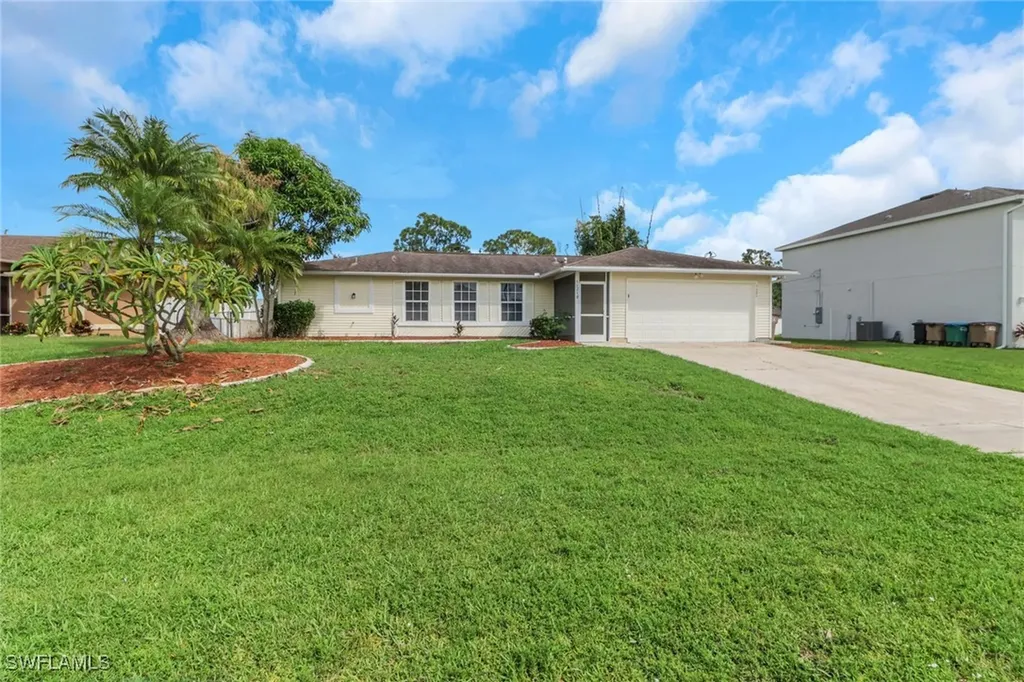 1121 SW 9th Avenue Cape Coral FL 33991