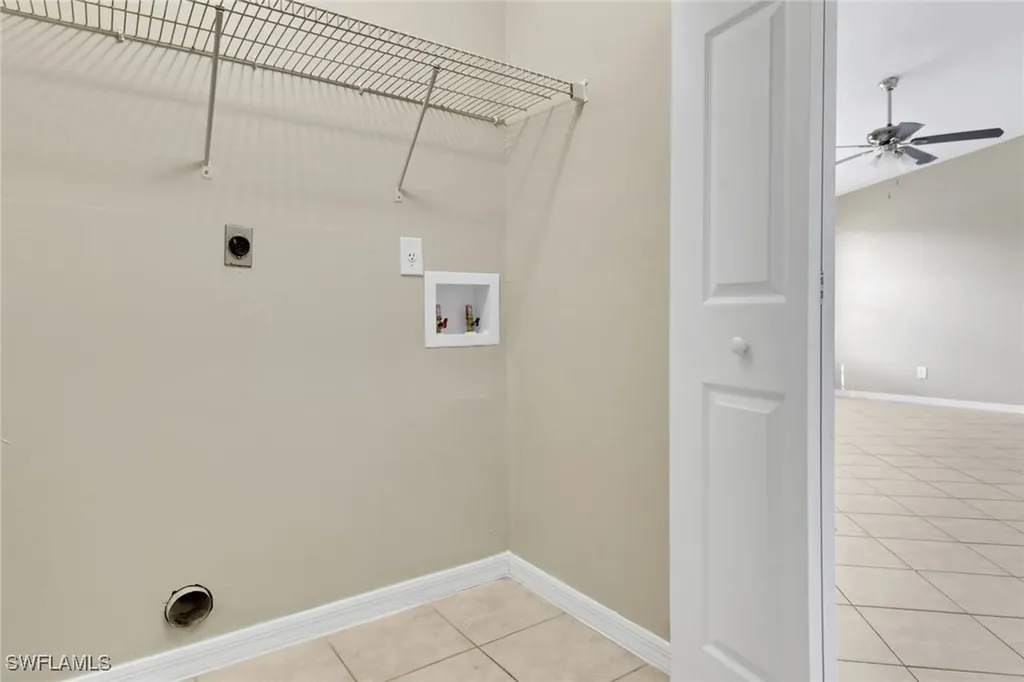 1121 SW 9th Avenue Cape Coral FL 33991