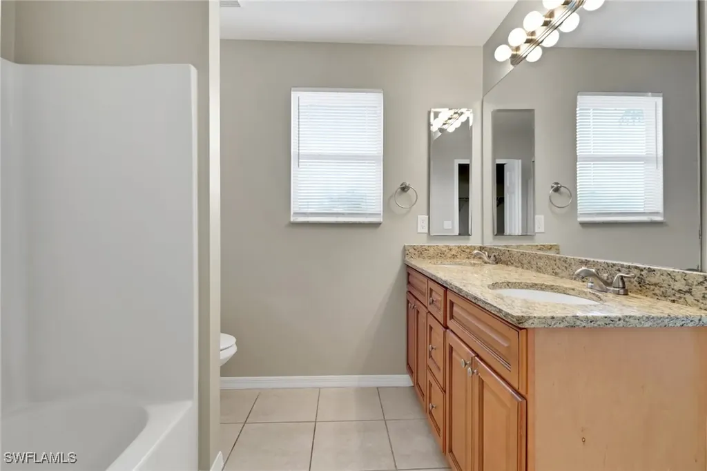 1121 SW 9th Avenue Cape Coral FL 33991