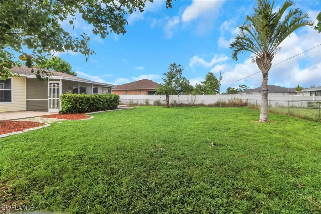 1121 SW 9th Avenue Cape Coral FL 33991