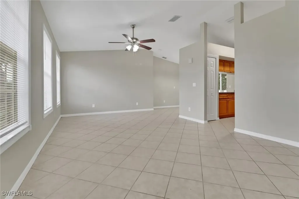 1121 SW 9th Avenue Cape Coral FL 33991