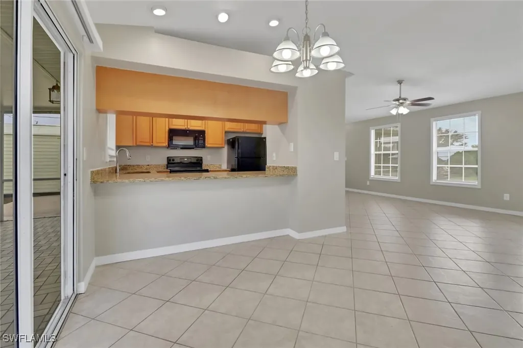 1121 SW 9th Avenue Cape Coral FL 33991