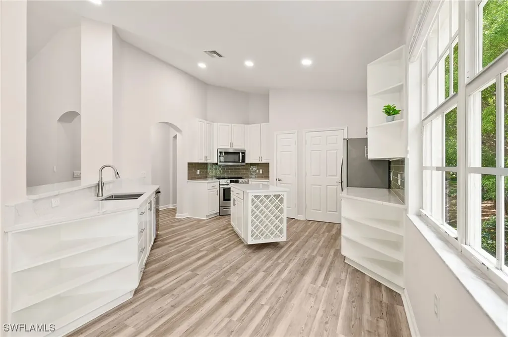 20290 Burnside Place Estero FL 33928