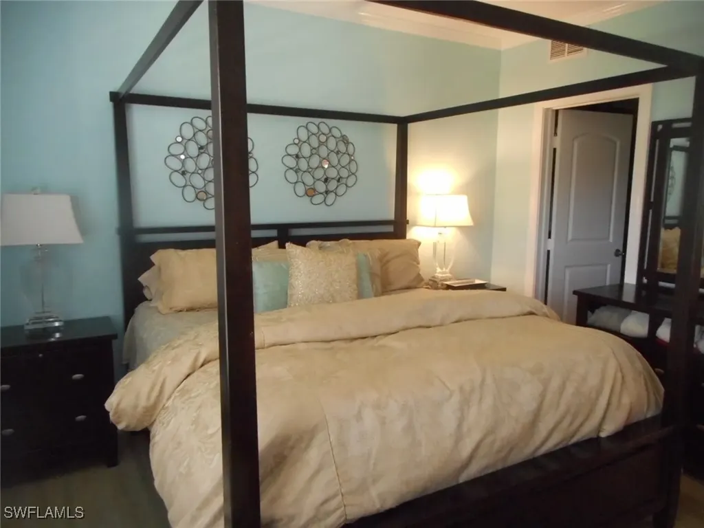 2080 W 1st Street Fort Myers FL 33901