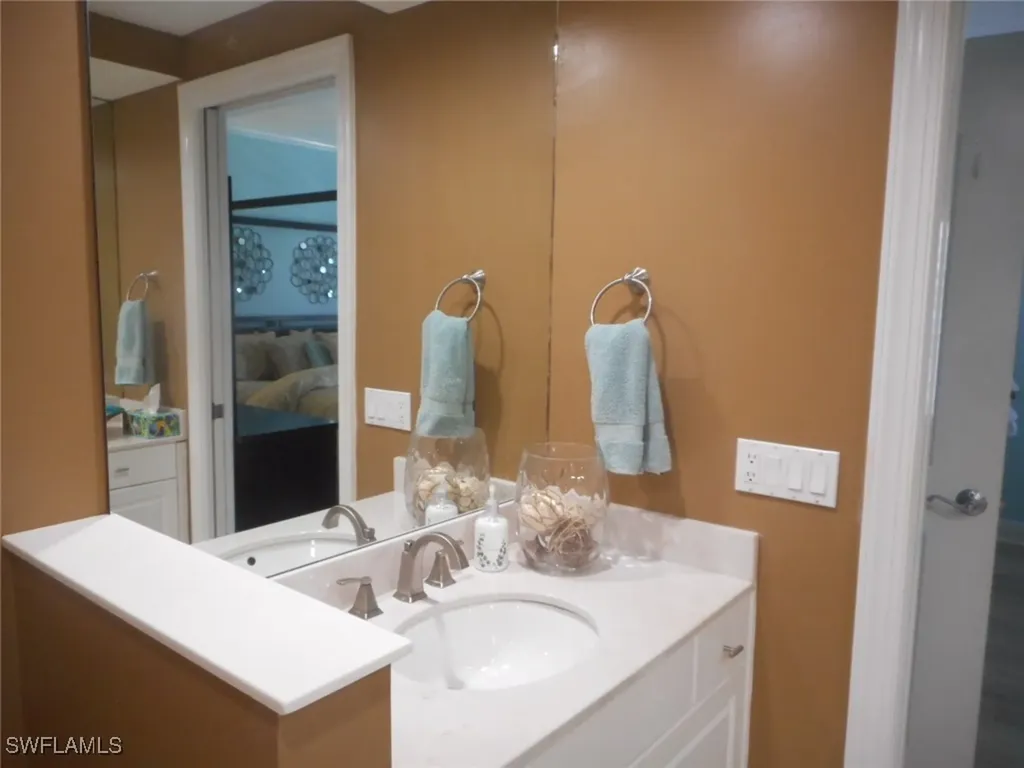 2080 W 1st Street Fort Myers FL 33901