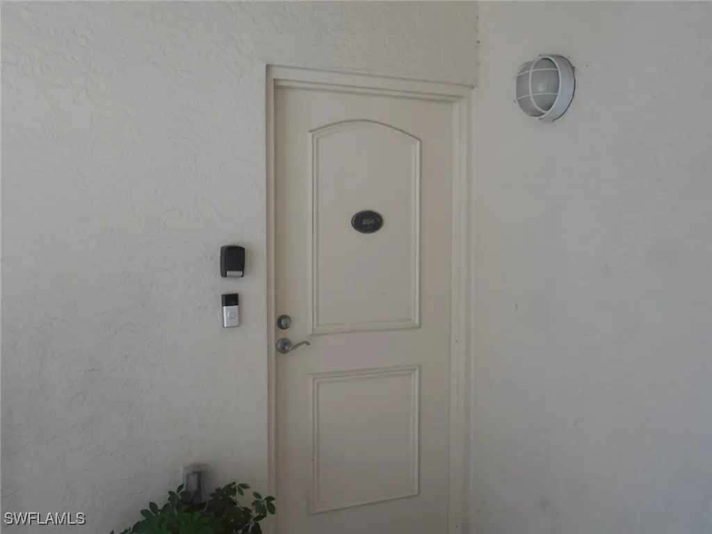 2080 W 1st Street Fort Myers FL 33901