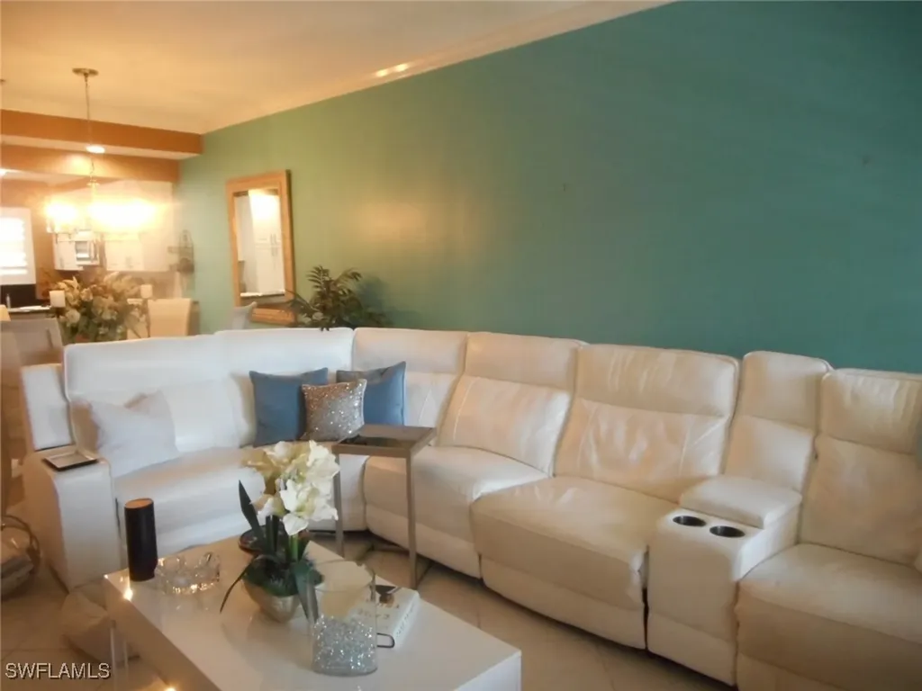 2080 W 1st Street Fort Myers FL 33901