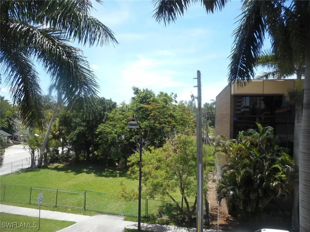 2080 W 1st Street Fort Myers FL 33901