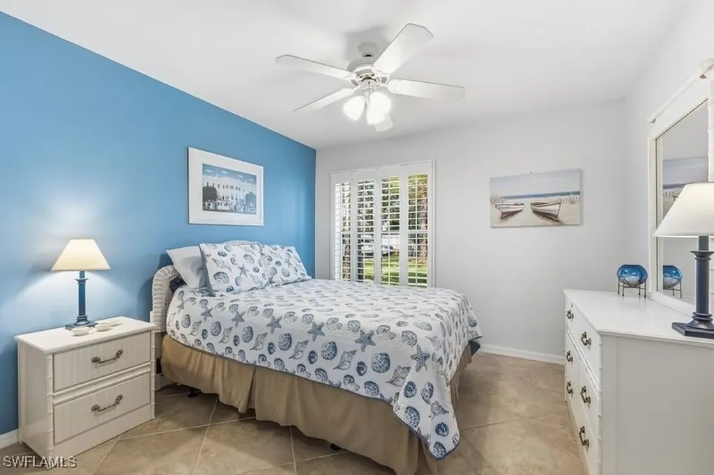 876 Gulf Pavilion Drive Naples FL 34108