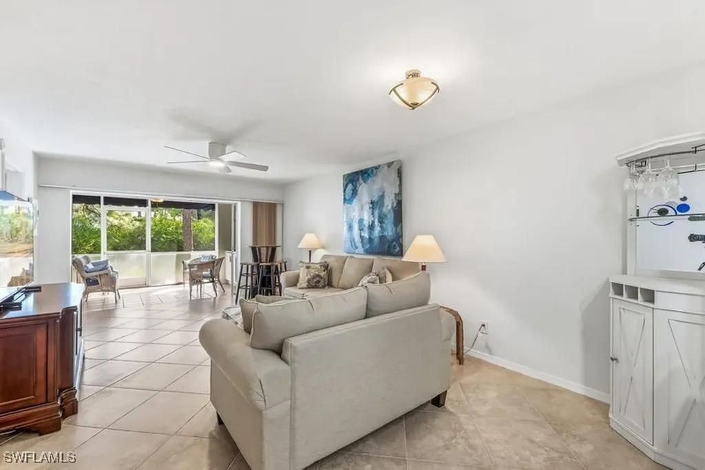 876 Gulf Pavilion Drive Naples FL 34108
