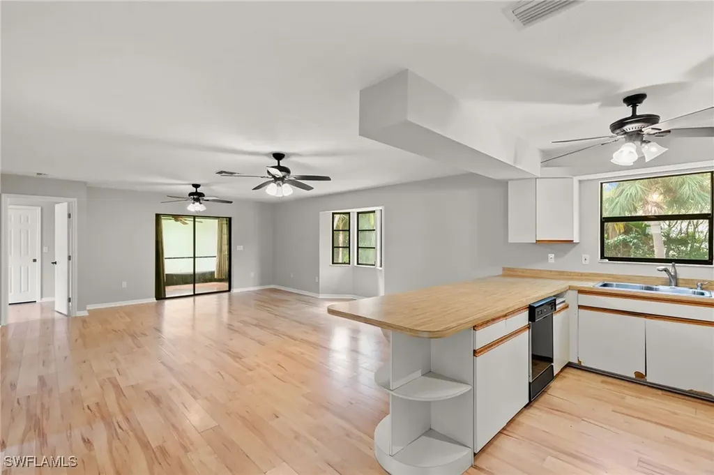 27673 Tennessee Street Bonita Springs FL 34135