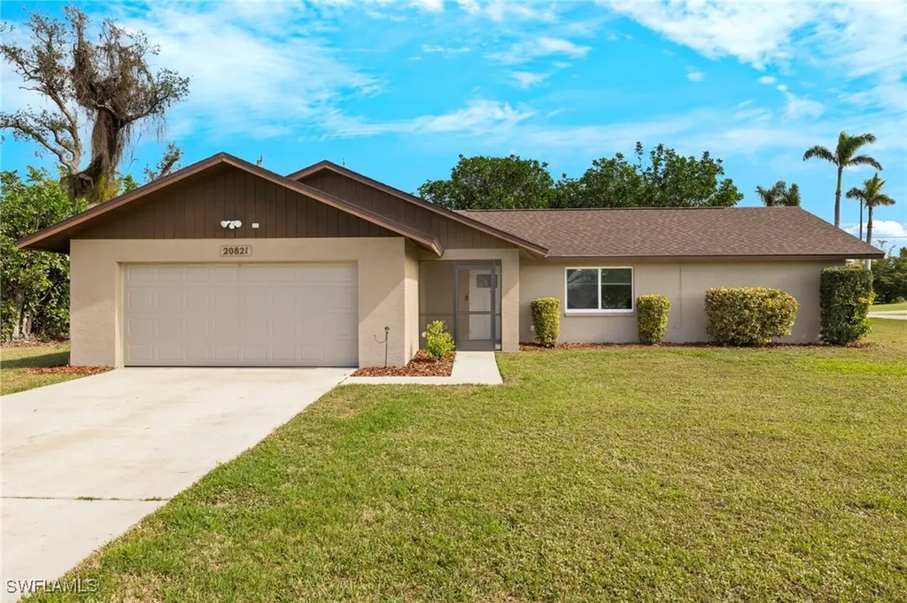 20821 Coconut Drive Estero FL 33928