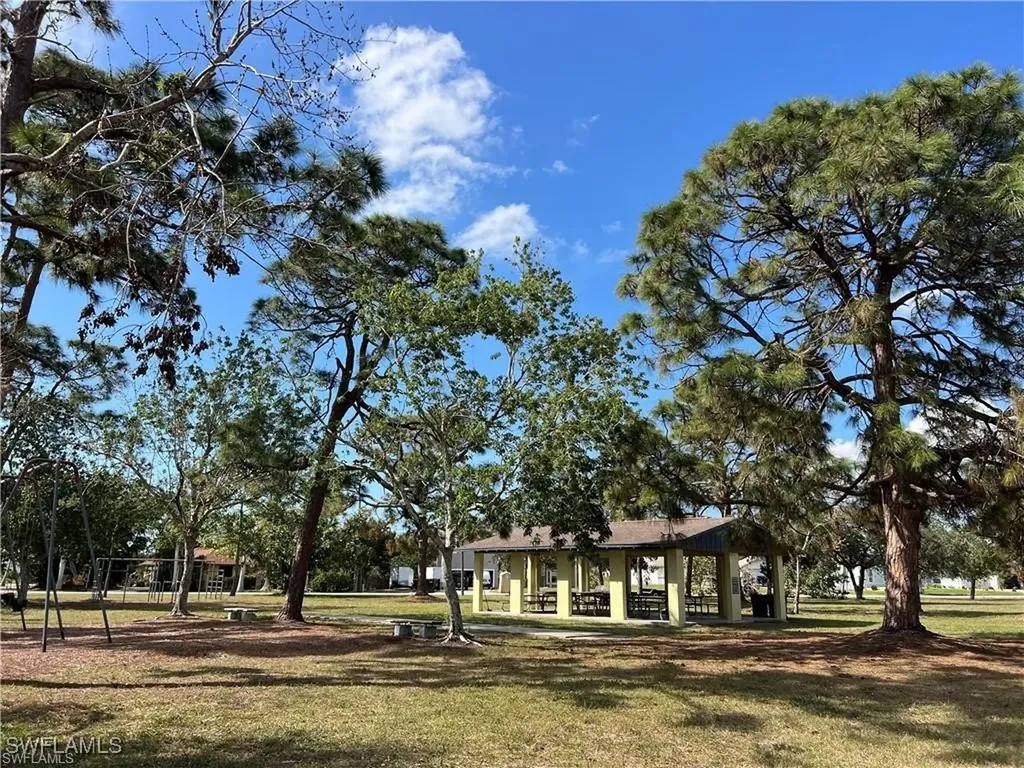 20821 Coconut Drive Estero FL 33928
