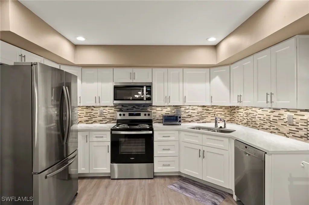 20821 Coconut Drive Estero FL 33928