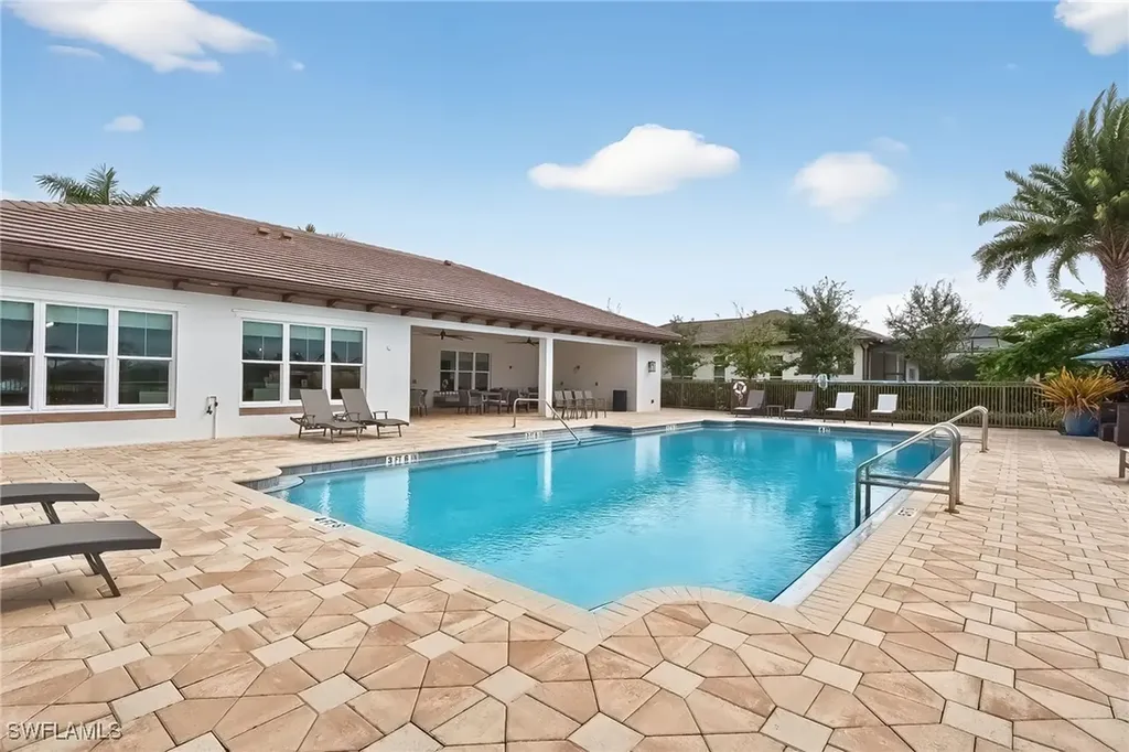 3671 Sapphire Cove Circle Naples FL 34114