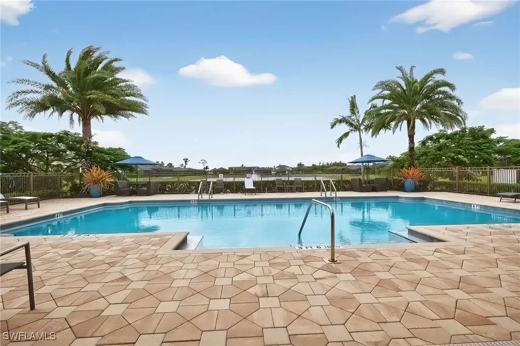 3671 Sapphire Cove Circle Naples FL 34114