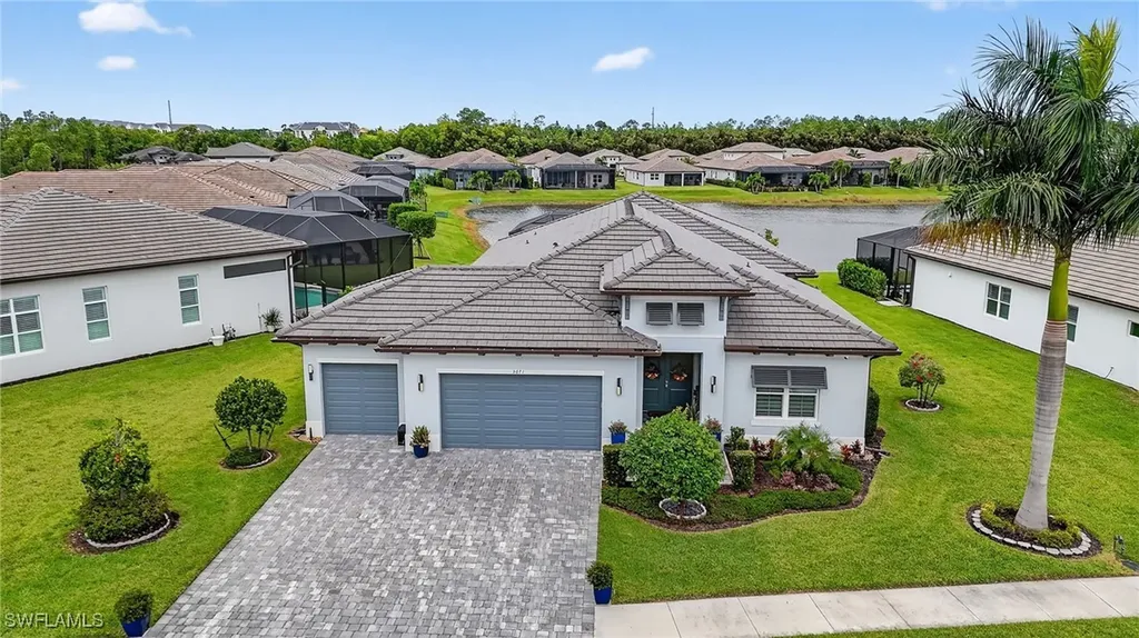 3671 Sapphire Cove Circle Naples FL 34114