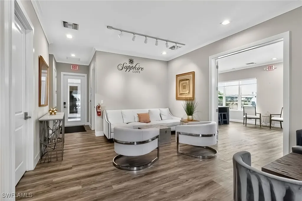 3671 Sapphire Cove Circle Naples FL 34114