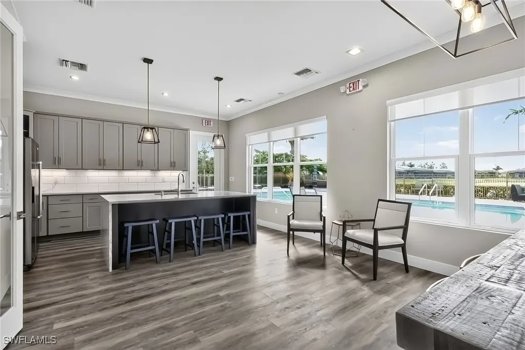 3671 Sapphire Cove Circle Naples FL 34114