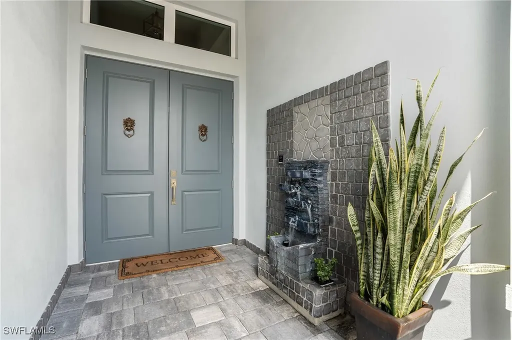 3671 Sapphire Cove Circle Naples FL 34114