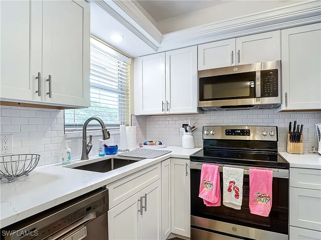 100 Forest Lakes Boulevard Naples FL 34105