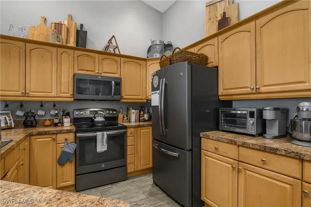 26545 Saville Avenue Bonita Springs FL 34135