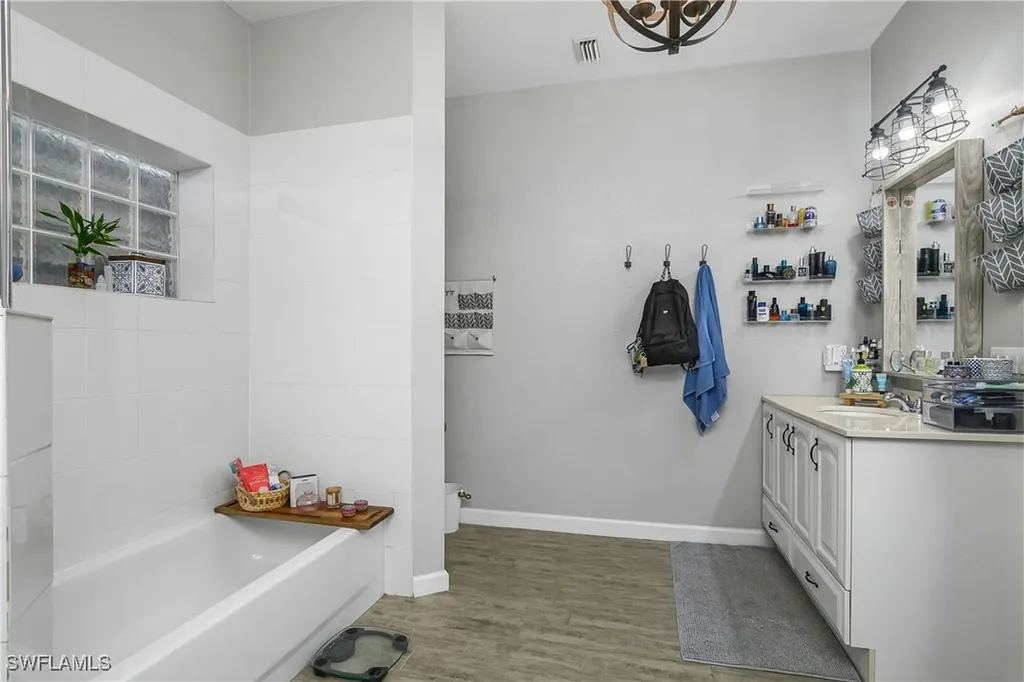 26545 Saville Avenue Bonita Springs FL 34135