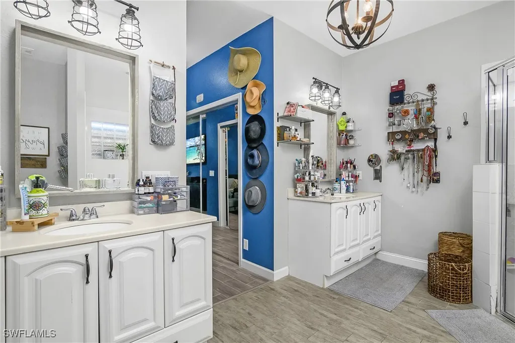 26545 Saville Avenue Bonita Springs FL 34135