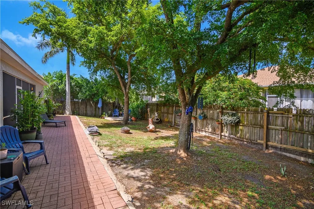 26545 Saville Avenue Bonita Springs FL 34135