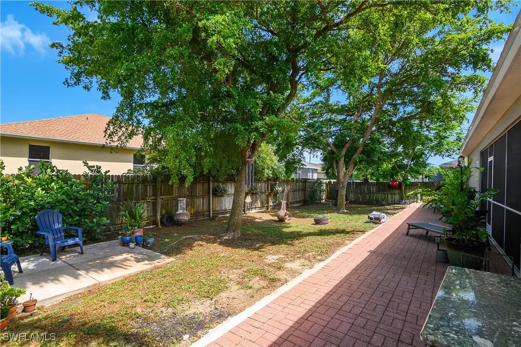 26545 Saville Avenue Bonita Springs FL 34135