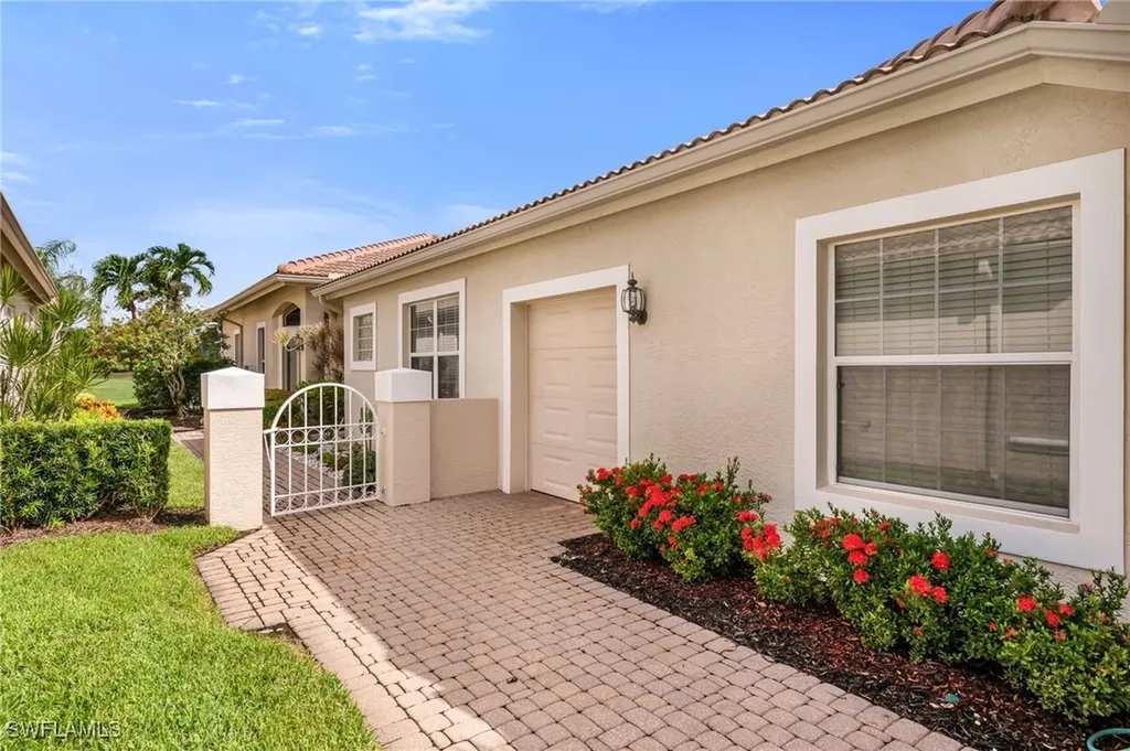 6095 Fairway Court Naples FL 34110