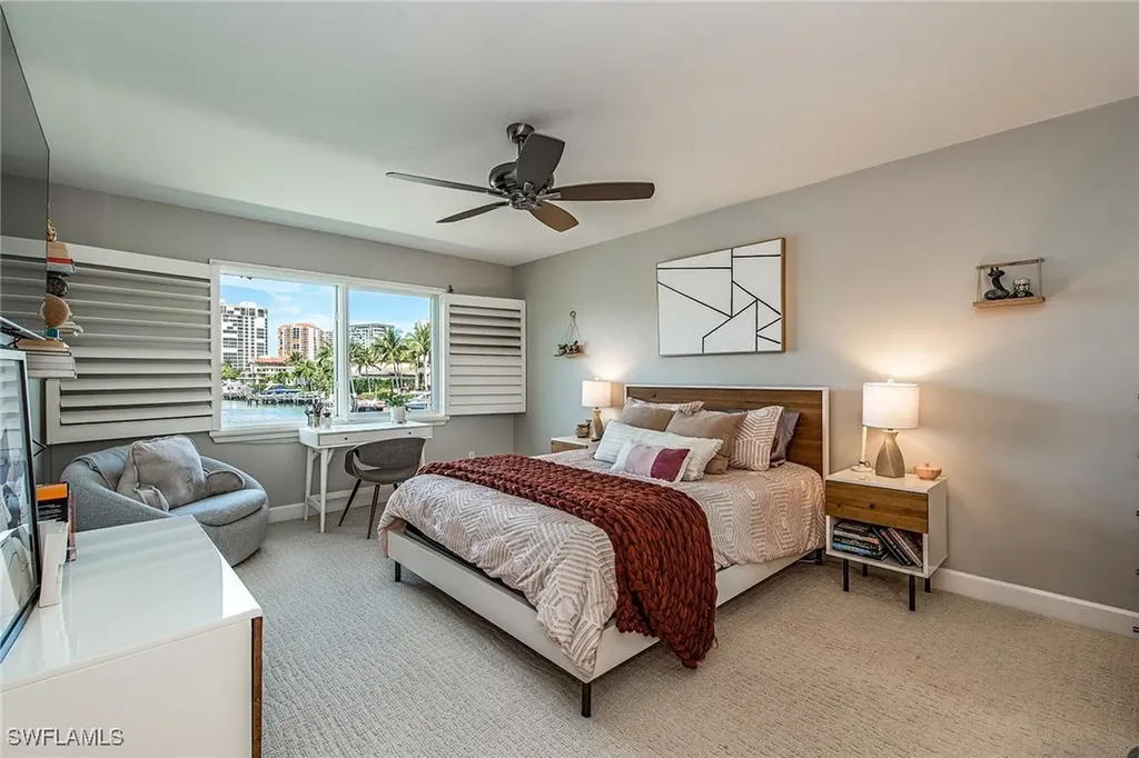 4155 Crayton Road Naples FL 34103