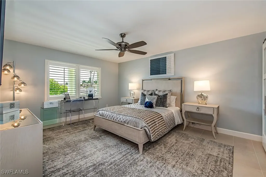 4155 Crayton Road Naples FL 34103