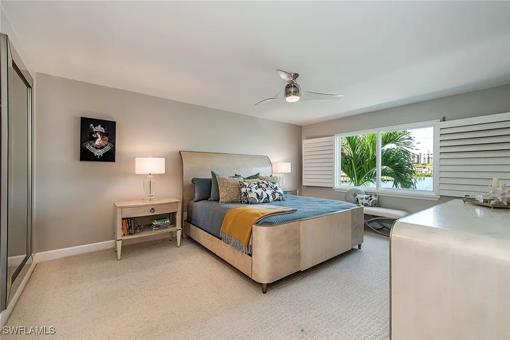4155 Crayton Road Naples FL 34103