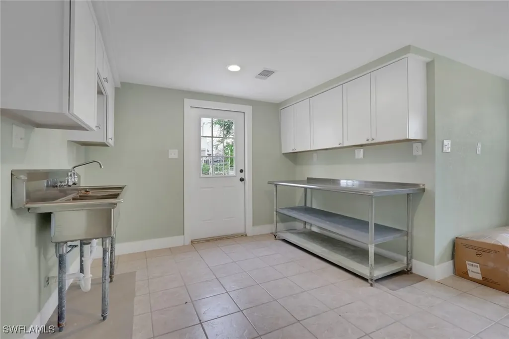 245 Bahia Viaduct Fort Myers Beach FL 33931