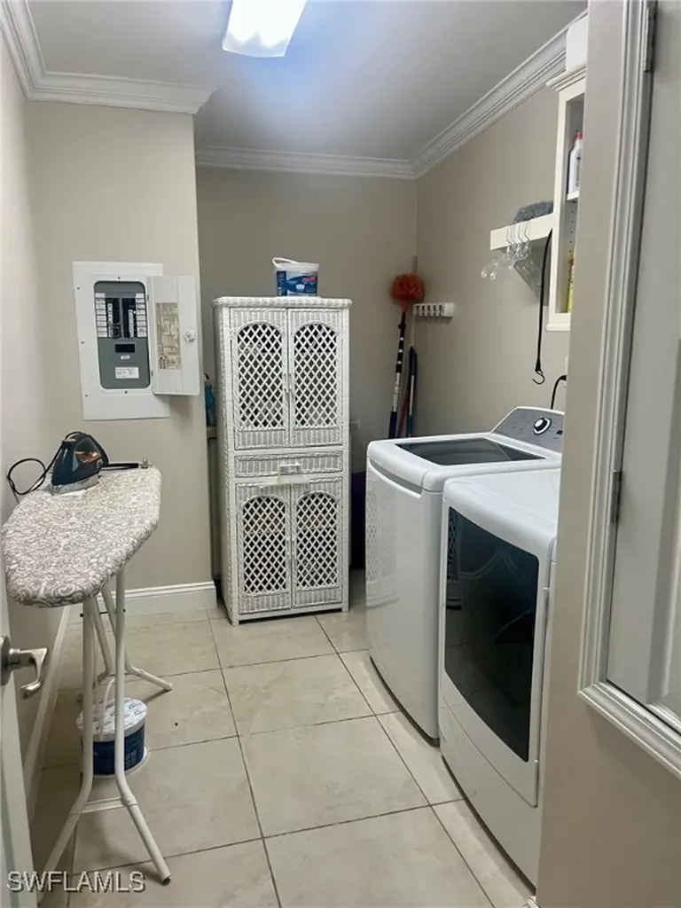 1352 Amethyst Lake Lane Naples FL 34114