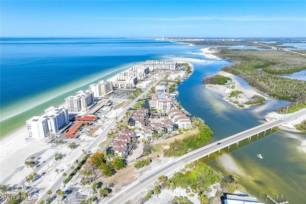 26000 Hickory Boulevard Bonita Springs FL 34134