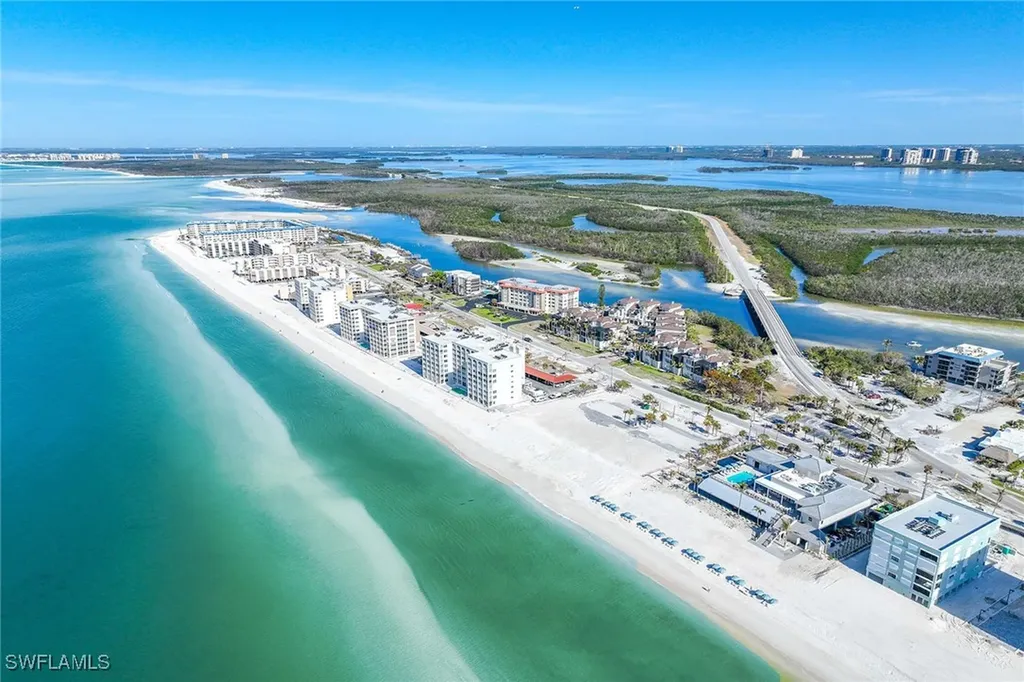26000 Hickory Boulevard Bonita Springs FL 34134