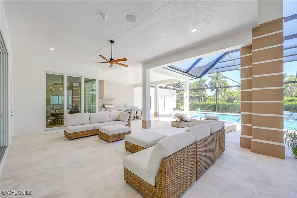 590 Carica Road Naples FL 34108