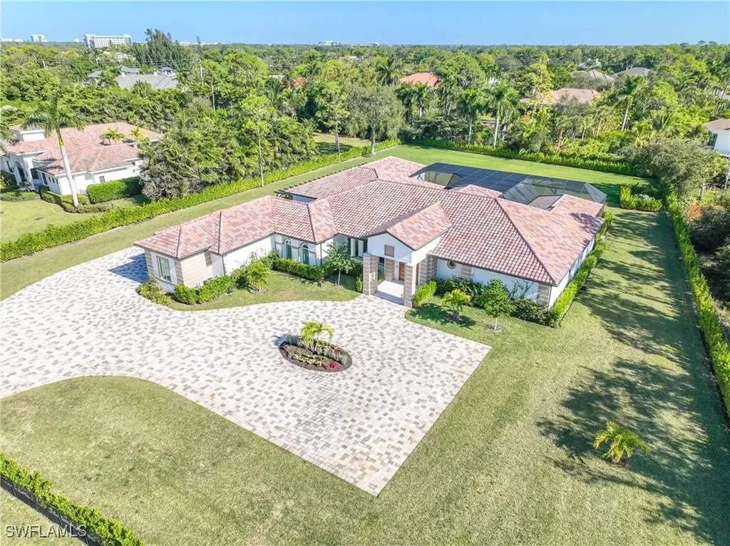 590 Carica Road Naples FL 34108