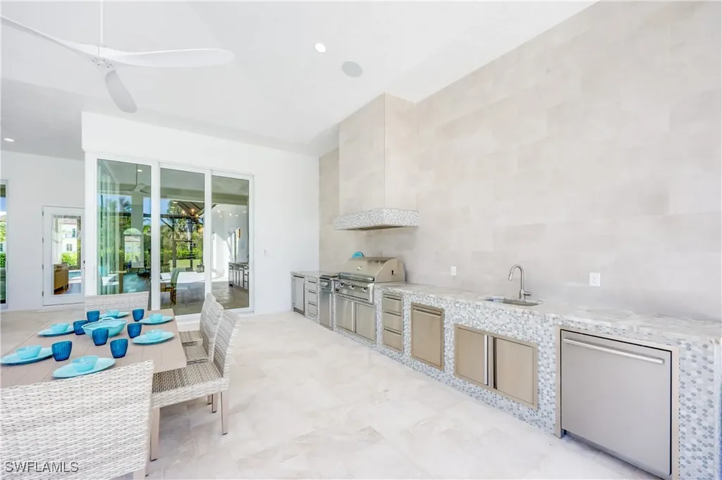 590 Carica Road Naples FL 34108