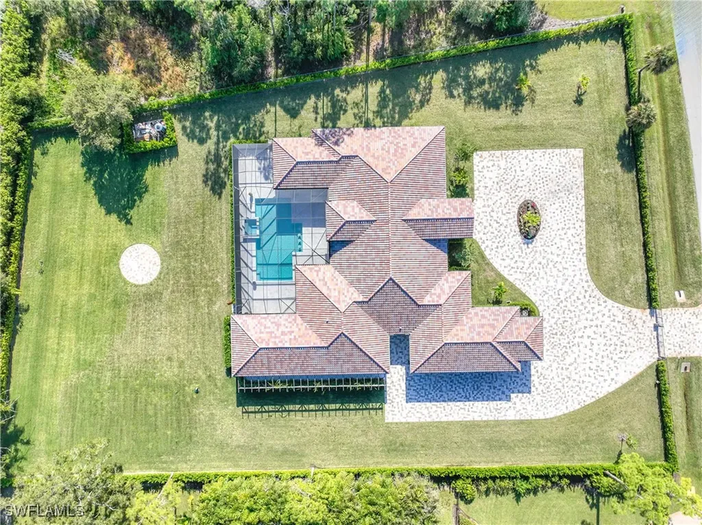 590 Carica Road Naples FL 34108