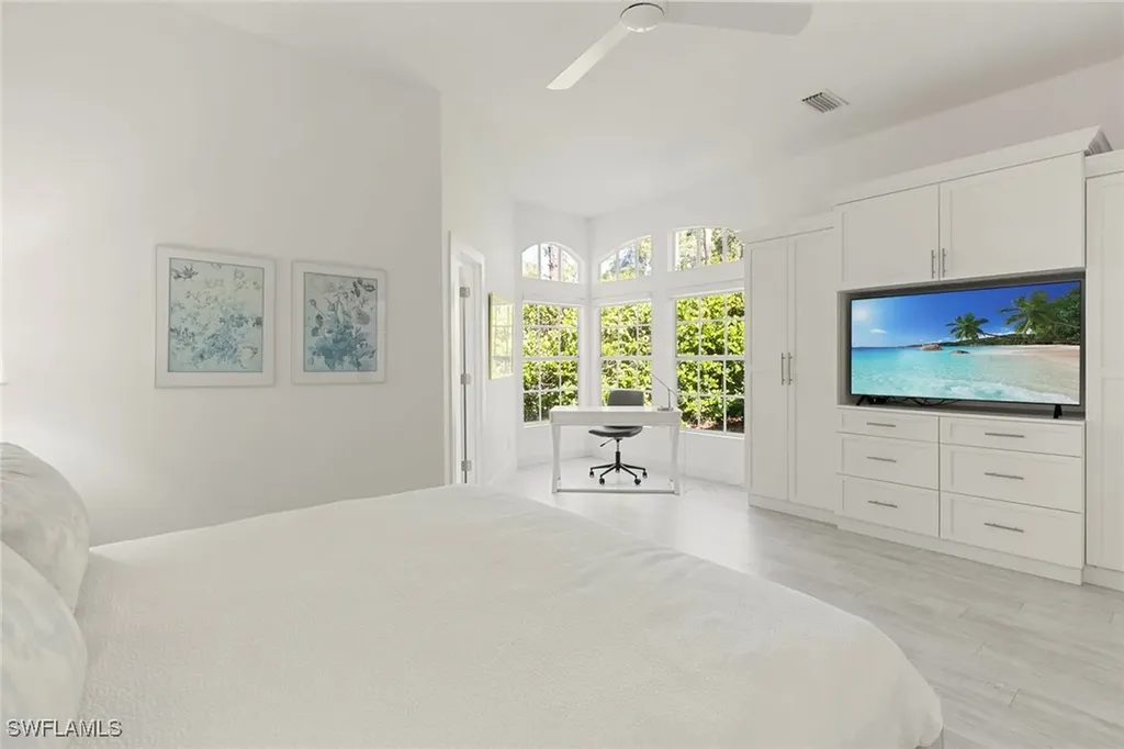 101 Amblewood Lane Naples FL 34105