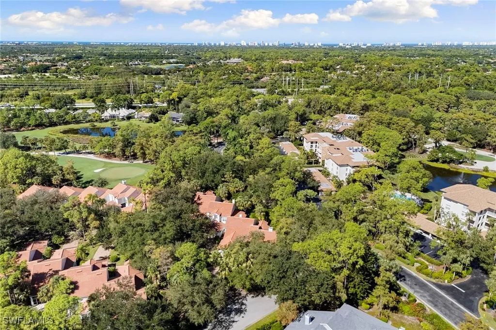101 Amblewood Lane Naples FL 34105