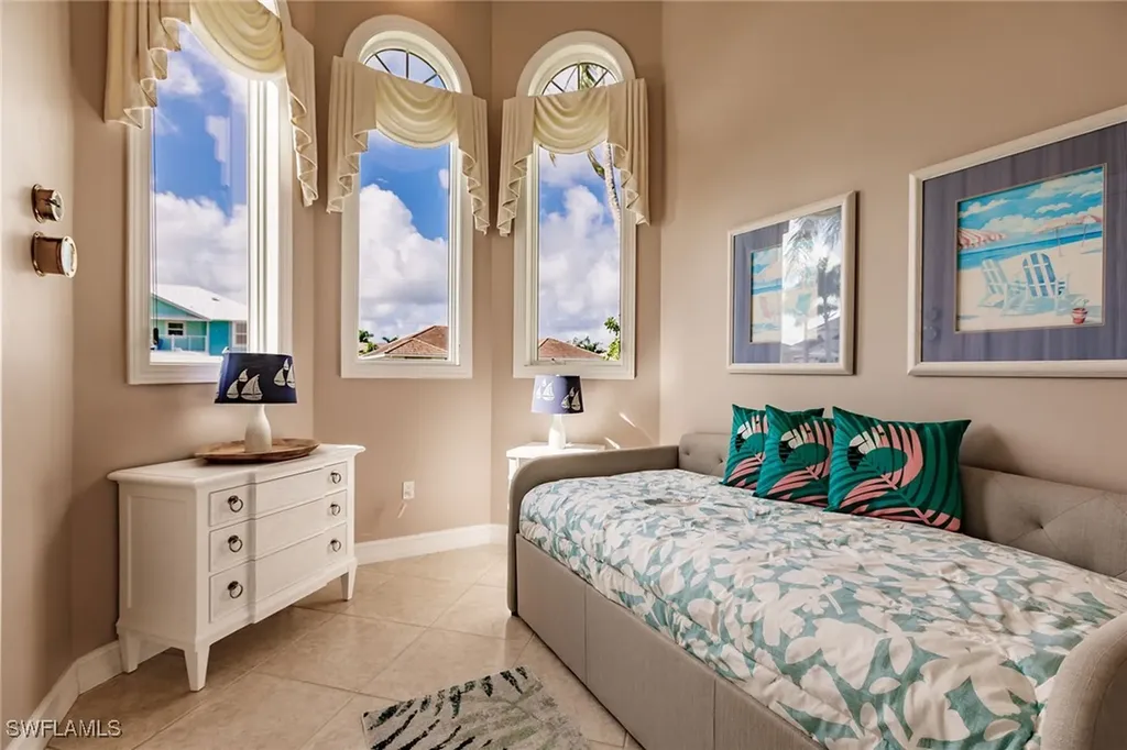 950 Snowberry Court Marco Island FL 34145